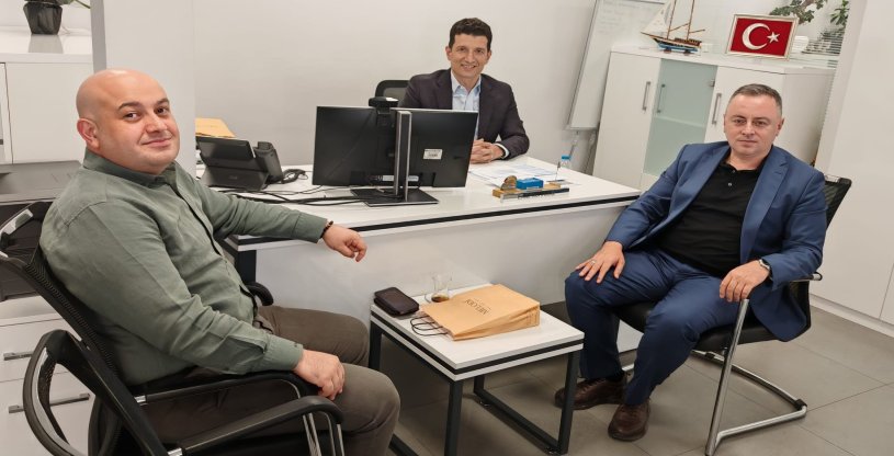 ÖZAĞCI, HALKBANK BÖLÜM MÜDÜRÜ KORKMAZ'A, ZİRAAT BANKASI ŞUBE MÜDÜRLERİ ŞAHİN İLE BAYRAM'A 'HAYIRLI OLSUN' ZİYARETİ YAPTI