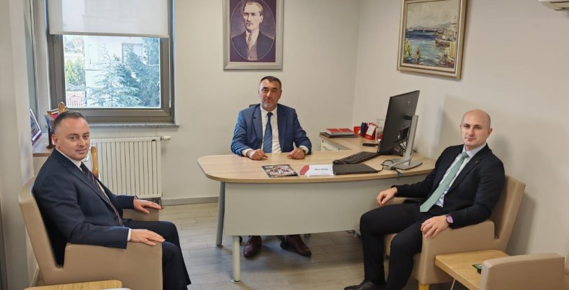 ÖZAĞCI, ZİRAAT BANKASI TRABZON BÖLGE BAŞKANI ALTUNTAŞ'I ZİYARET ETTİ