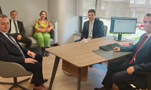 ÖZAĞCI İLE KORKMAZ, ZİRAAT VE HALK BANKASI ÇAYELİ VE OF ŞUBELERİNİ ZİYARET ETTİ
