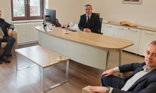 ÖZAĞCI, ZİRAAT BANKASI TRABZON ŞUBE MÜDÜRÜ AYGÜN'Ü ZİYARET ETTİ