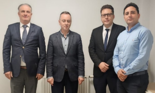 ÖZAĞCI, ZİRAAT VE HALK BANKASI MAÇKA ŞUBELERİNİ ZİYARET ETTİ